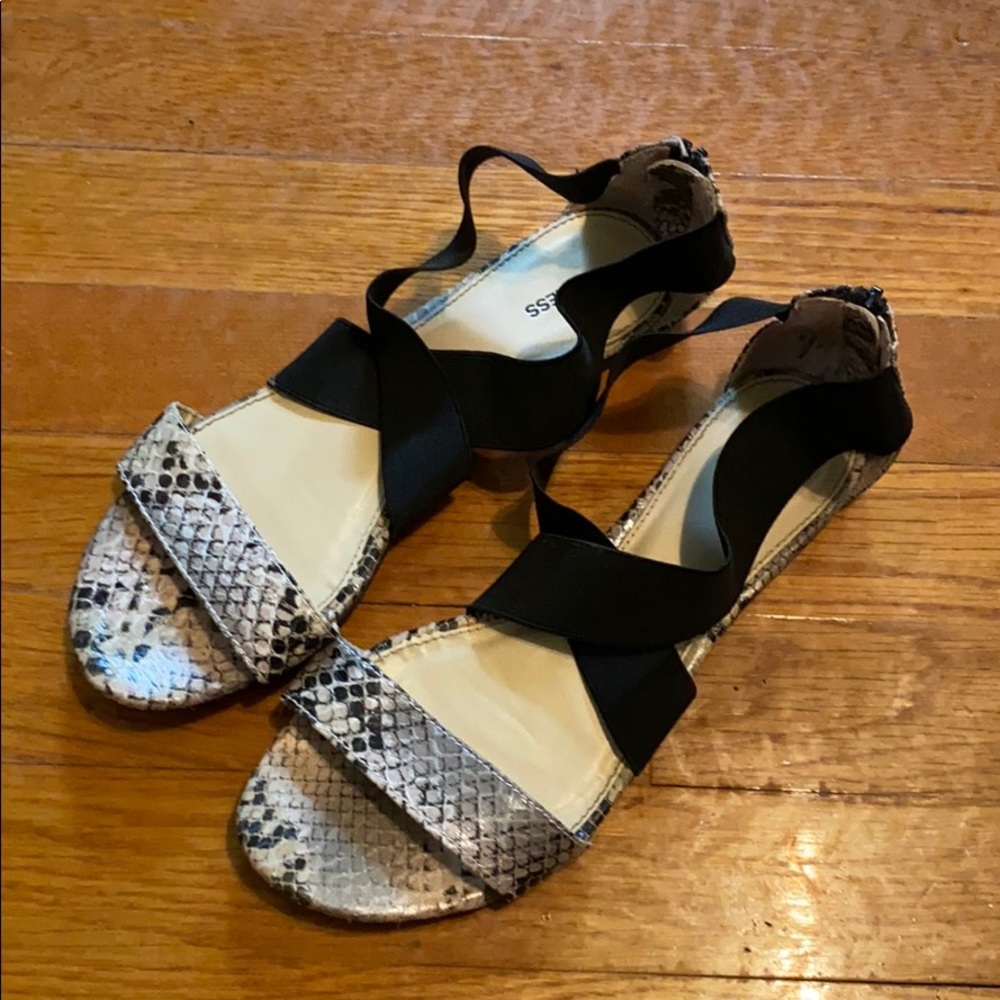 Express Sandals